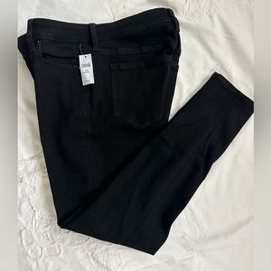 GAP BLACK JEANS